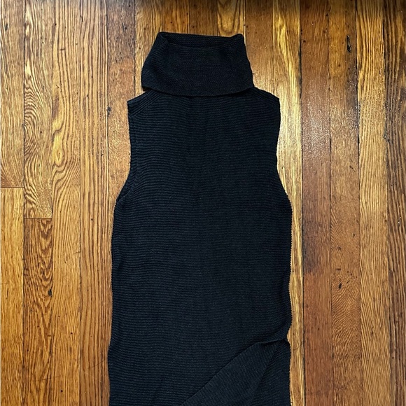 Max Studios small knit dress in grey - Picture 2 of 3